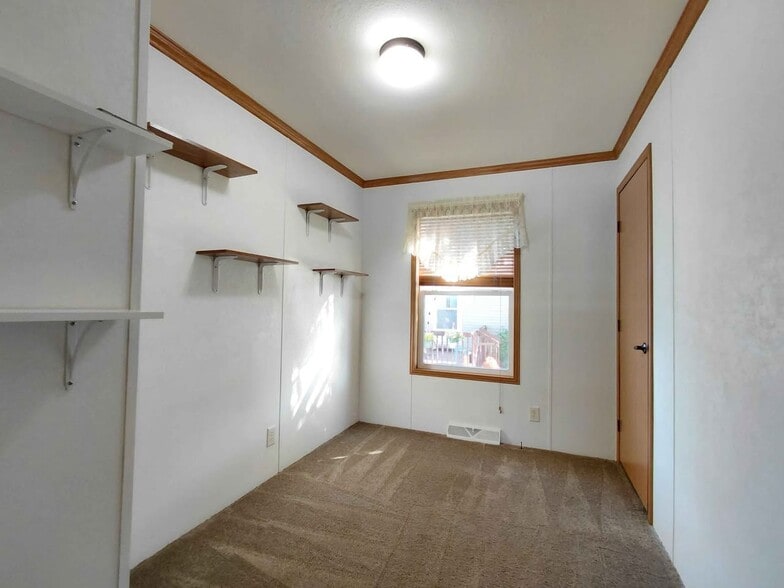 Building Photo - 2022 Mockingbird Pl NW