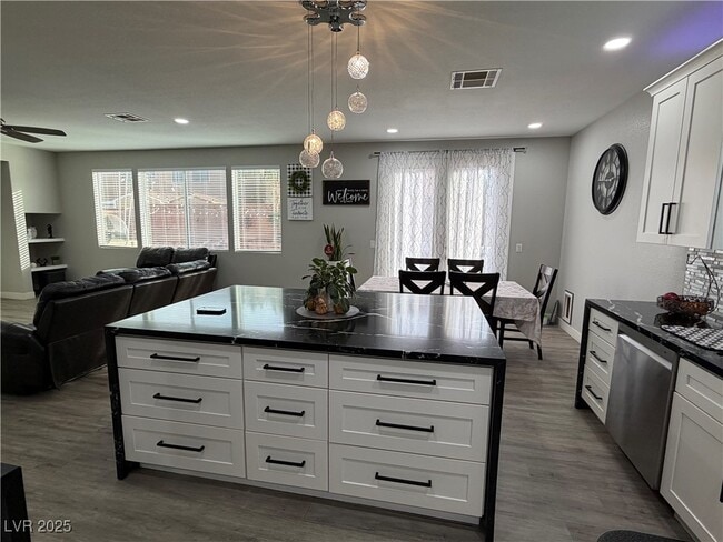 Building Photo - 3343 Tara Leigh Ave