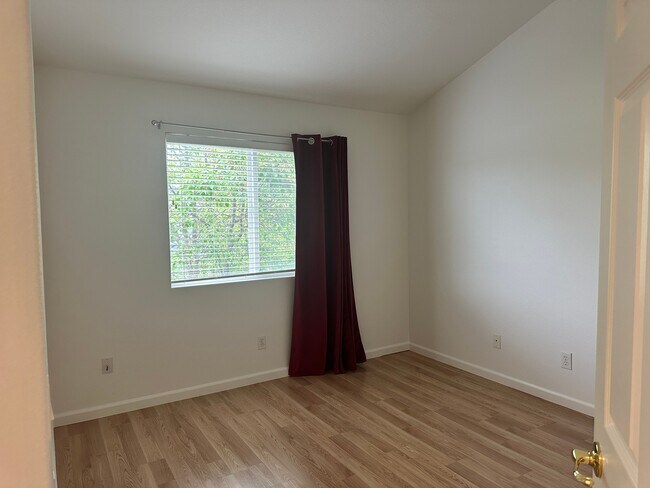 Building Photo - 1708 Spur Ridge Ln