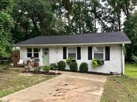Building Photo - 112 Riverview Ct