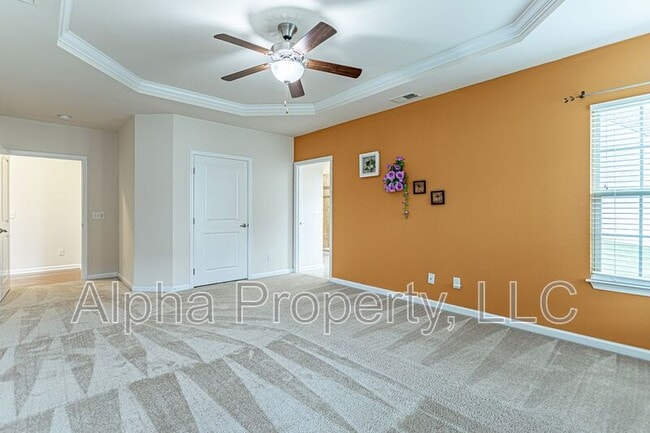 Building Photo - 106 Middleby Way