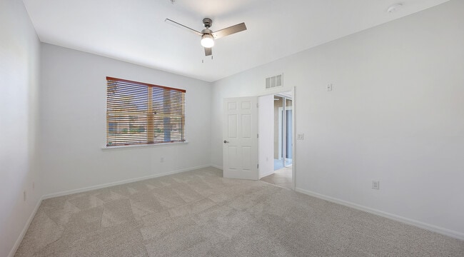 Building Photo - 7863 Moonstone Dr