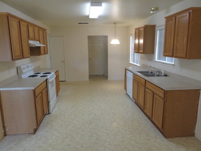 Building Photo - 2317 Upland Bend Dr