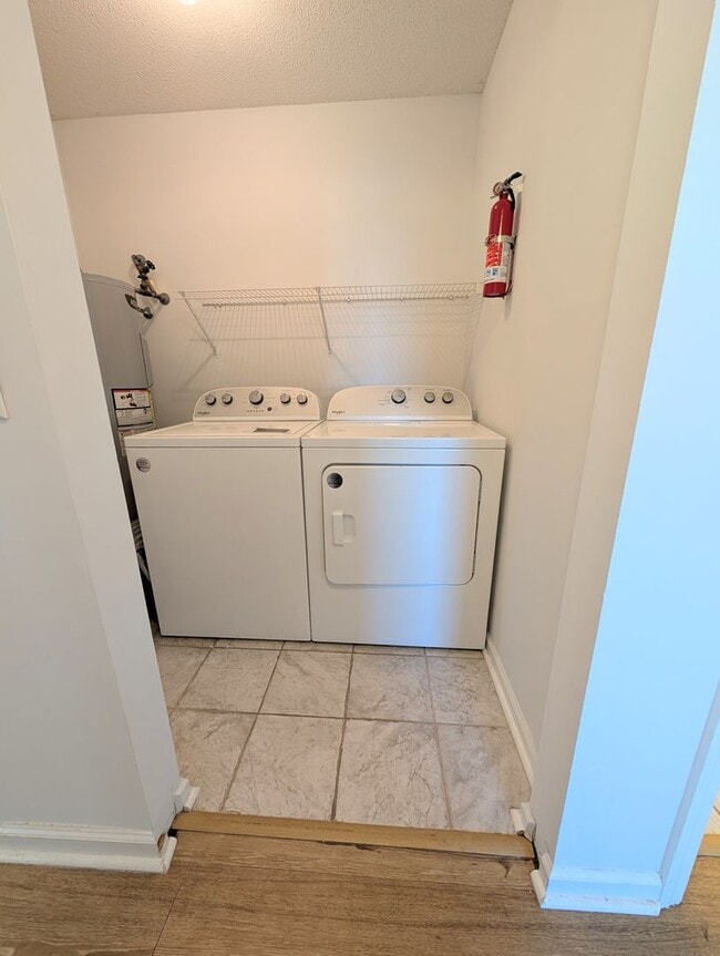 Building Photo - 3BR / 2BA Condo for Rent – Southbridge (Water View)