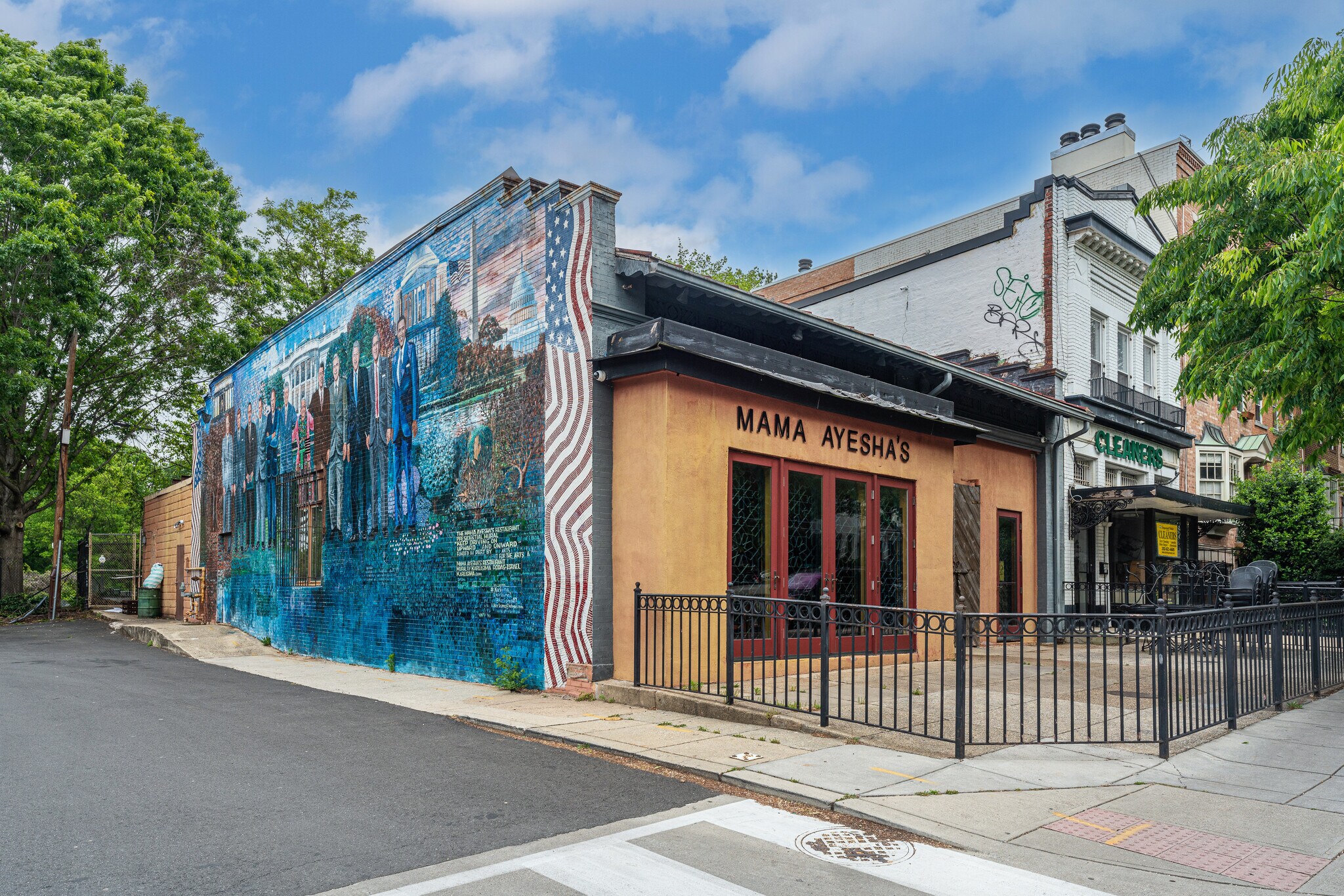 Mam Ayesha's renowned restaurant nearby! - 2328 Champlain St NW
