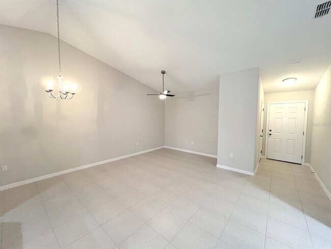 Building Photo - 111 Rolling Sands Dr