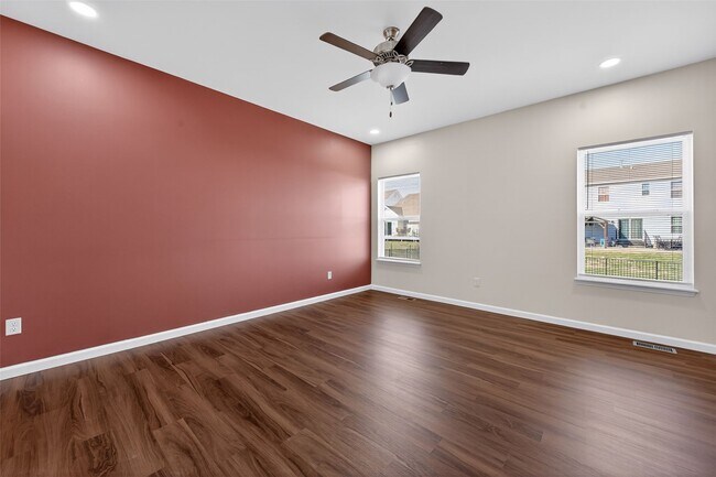 Building Photo - 3501 Charlestowne Crossing Dr