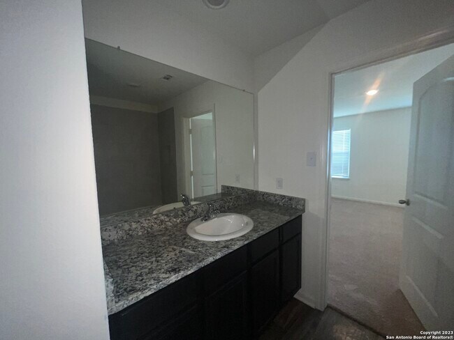 Building Photo - 11026 Chatham Ct