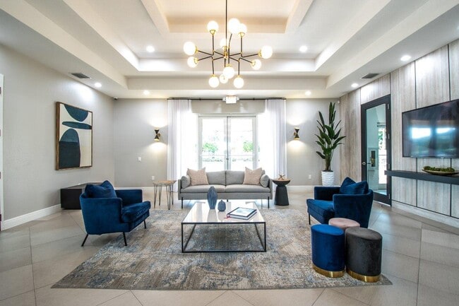 Building Photo - Legacy Villa Vicenza