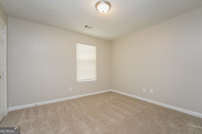 Building Photo - 7127 Hazelwood Dr