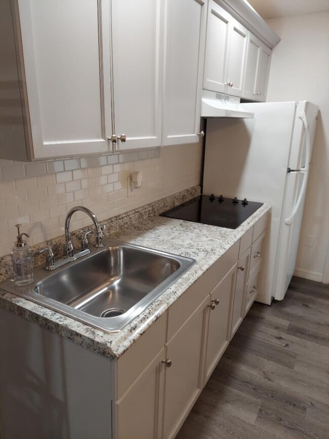 Building Photo - 2950 White Magnolia Loop