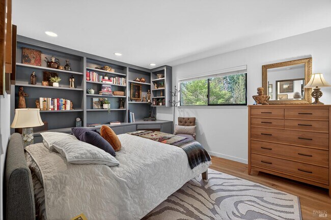 Building Photo - 3662 Lovall Valley Rd