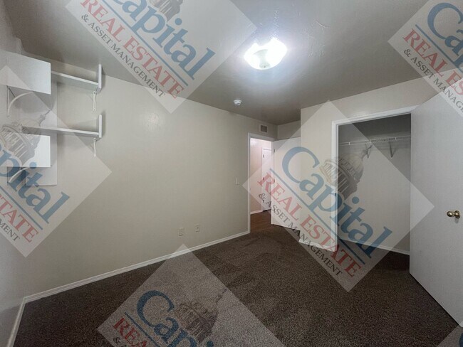 Building Photo - Beautiful 4 Bedroom