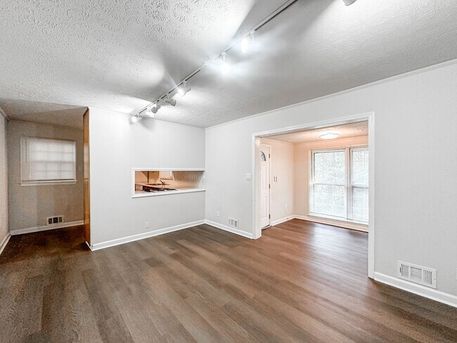 Building Photo - Single Family Brick 3/2 rental in Mableton