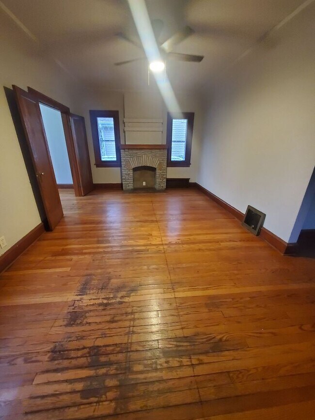Building Photo - 4852-4854 N 48th St.