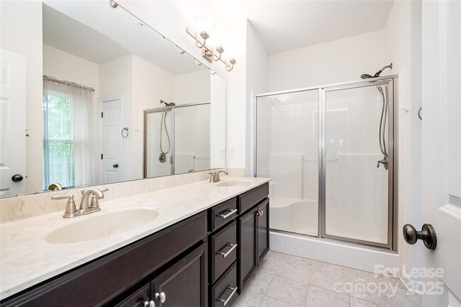 Building Photo - 14506 Crociani Dr