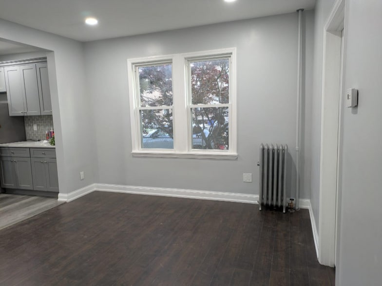 Building Photo - 9502 Avenue N