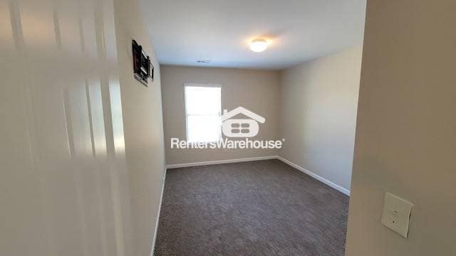 Building Photo - 5518 Waverly Park Dr