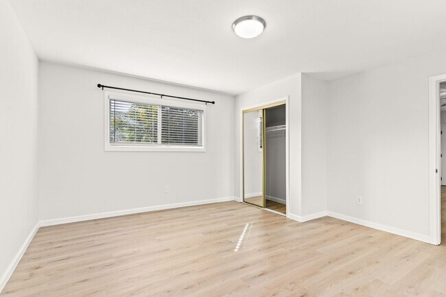 Building Photo - 1900 103rd Ave