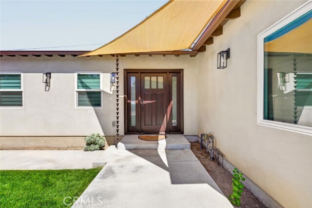 Building Photo - 641 E Grinnell Dr