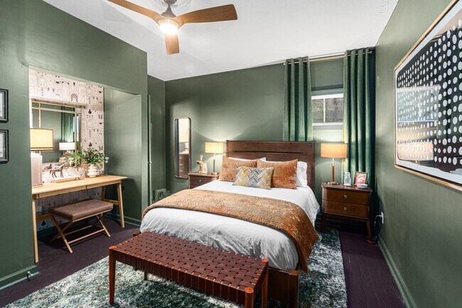 Building Photo - 619 Taylor Ave