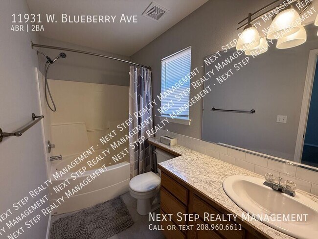 Building Photo - 11931 W Blueberry Ave