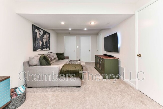 Building Photo - 2536 S Arlington Mill Dr