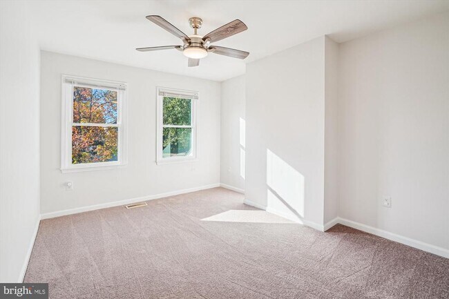 Building Photo - 8803 Black Alder Dr