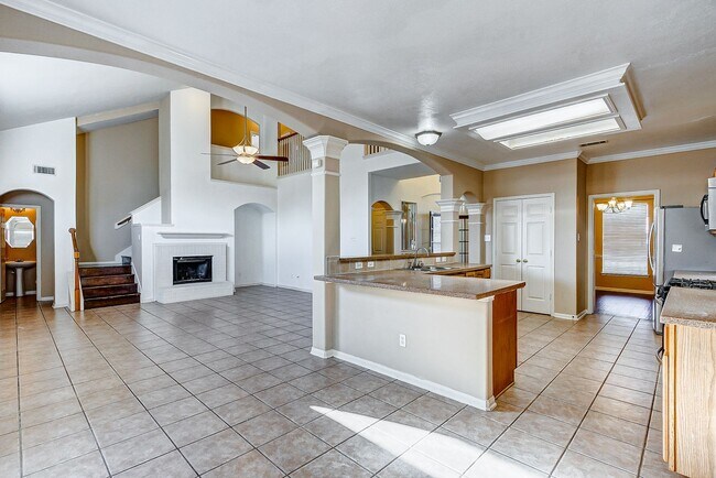 Building Photo - Discover the epitome of suburban living in this exquisite home, nestled on a peaceful cul-de-sac ...