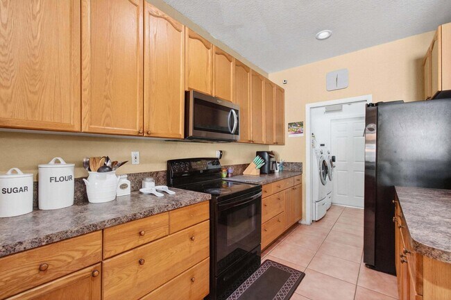 Building Photo - 5057 Sancerre Cir