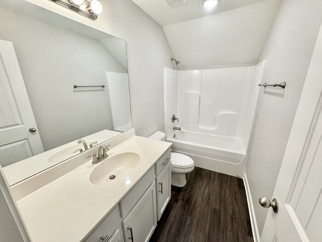 Building Photo - 11 Katie Ln