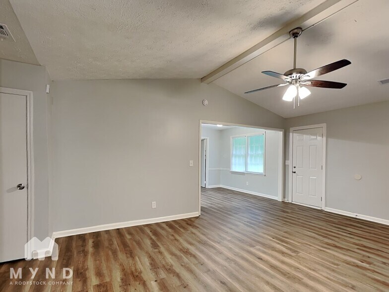 Building Photo - 175 Mountain View Cir