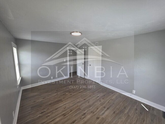 Building Photo - 1738 Radcliffe Rd