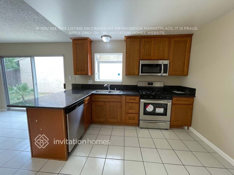 Building Photo - 3971 Avante Way