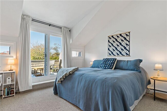 Building Photo - 26-30-30 W Narragansett Ave