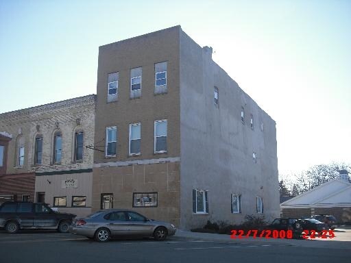 Primary Photo - 139 W Railroad St