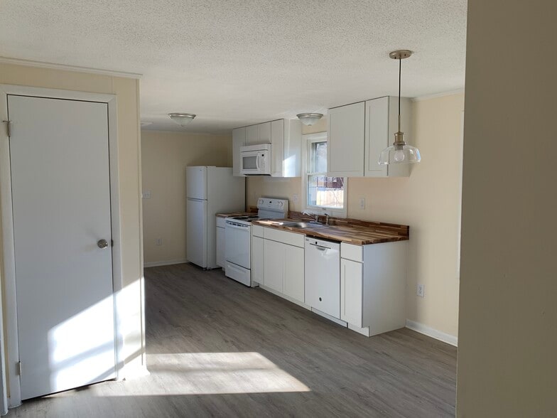 Building Photo - 103 Ramer Ct