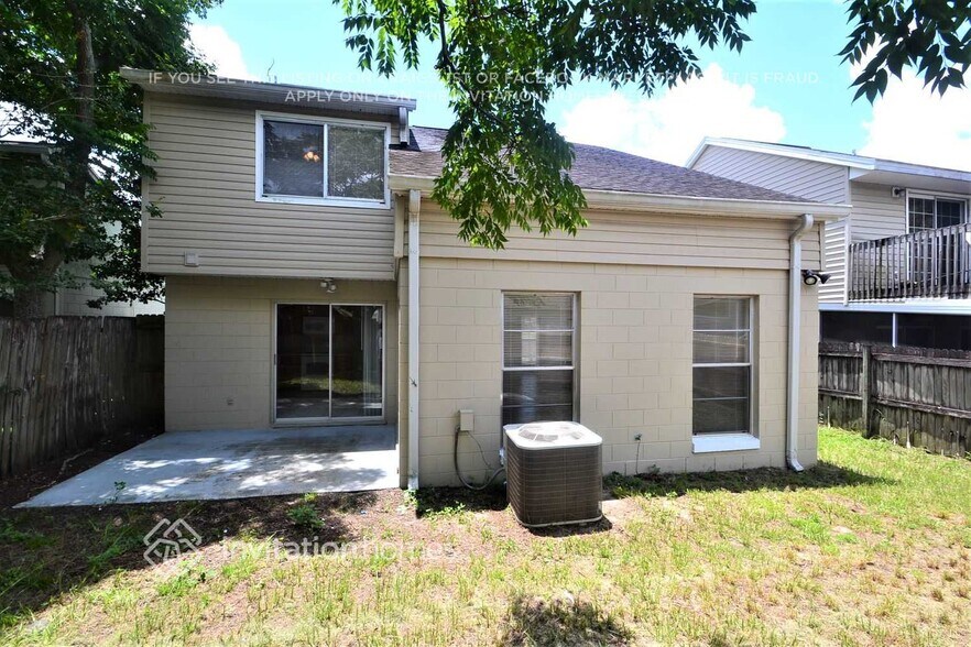 Building Photo - 1233 Ashworth Dr
