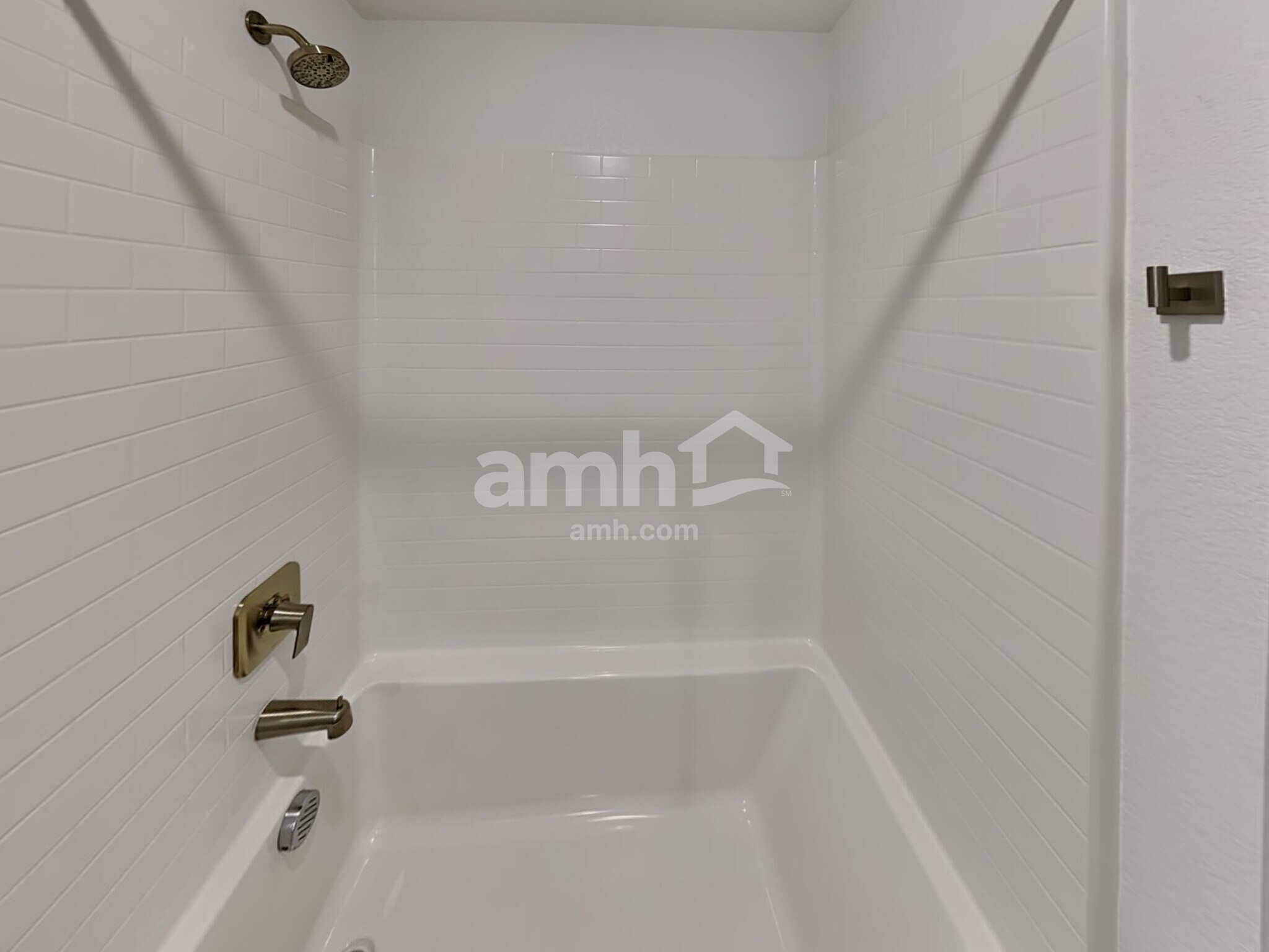 Building Photo - 10081 Roseum Ct