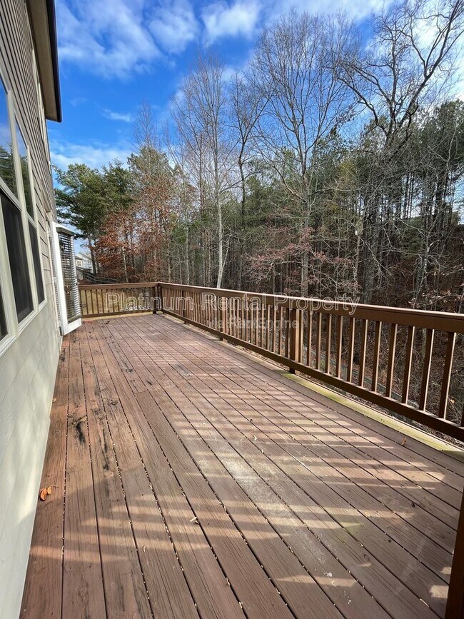 Building Photo - 600 Belton Ct