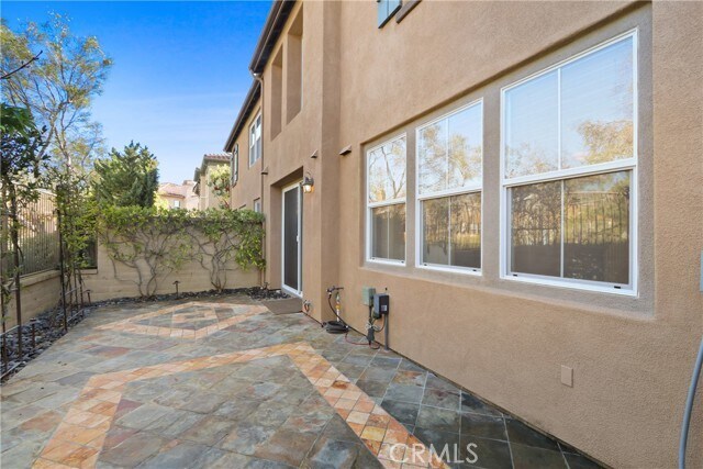 Building Photo - 22 Via Almeria