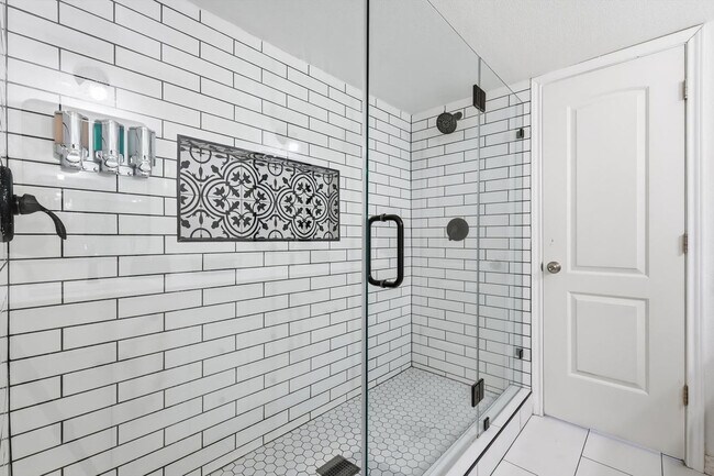 Building Photo - 3533 Arbuckle Dr