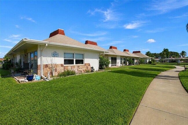 Building Photo - 4344 Tahitian Gardens Cir