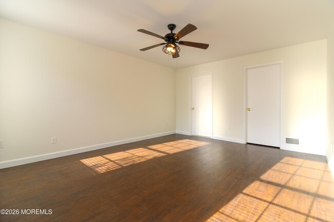 Building Photo - 455 Hawthorne Pl