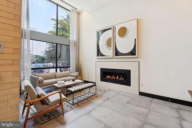 Building Photo - 1628 11th St NW