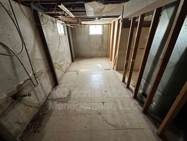 Building Photo - 7404 E 50th St