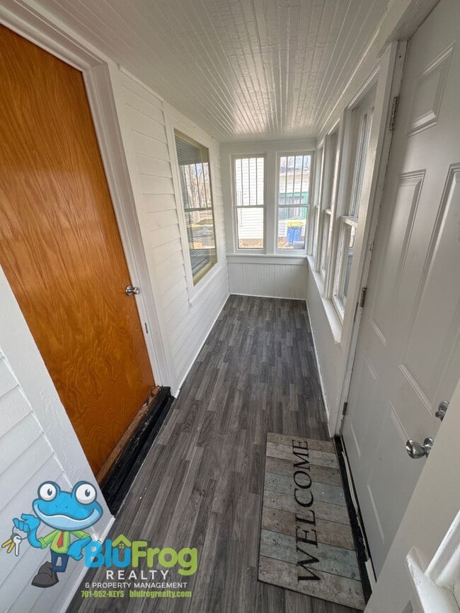 Building Photo - 455 2nd St SW