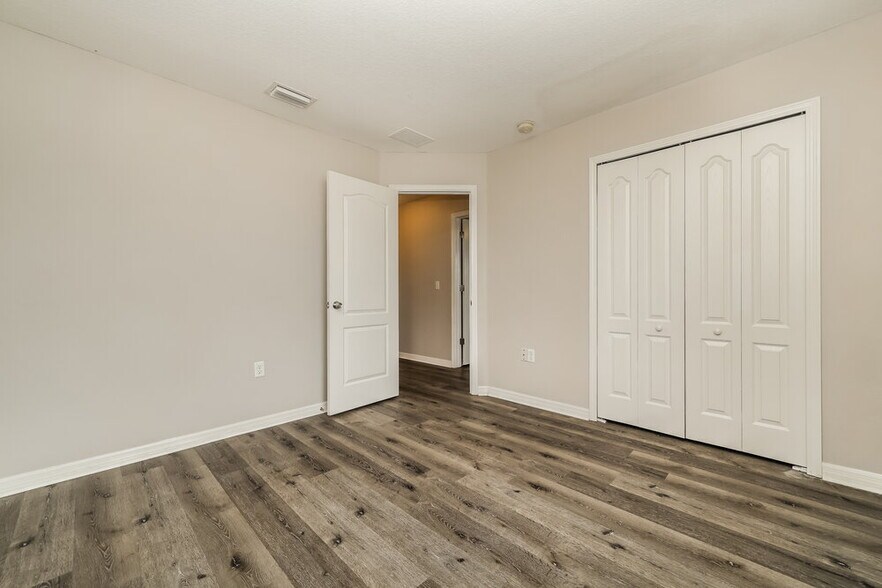 Building Photo - 7614 Maroon Peak Dr