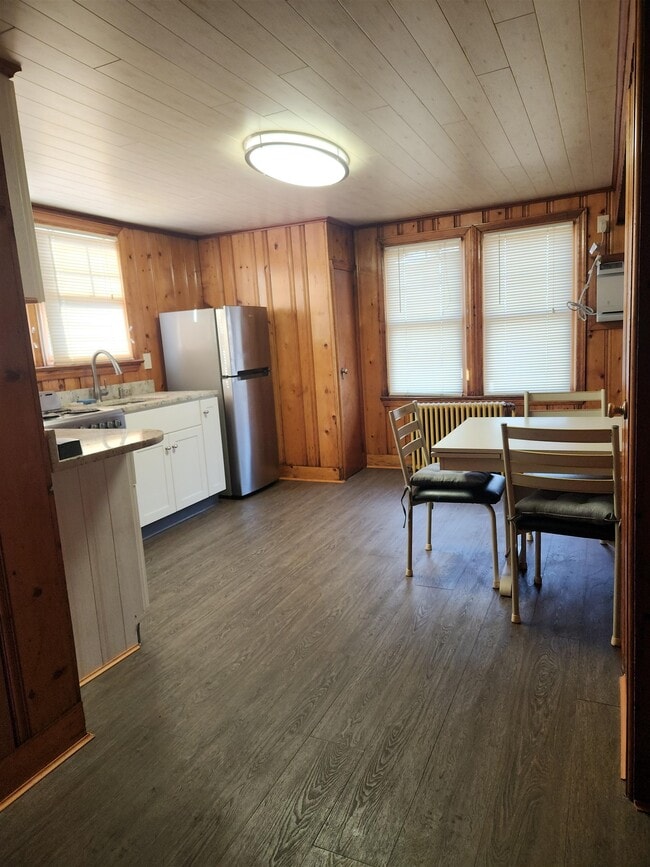 Building Photo - 334B Stegman Pkwy