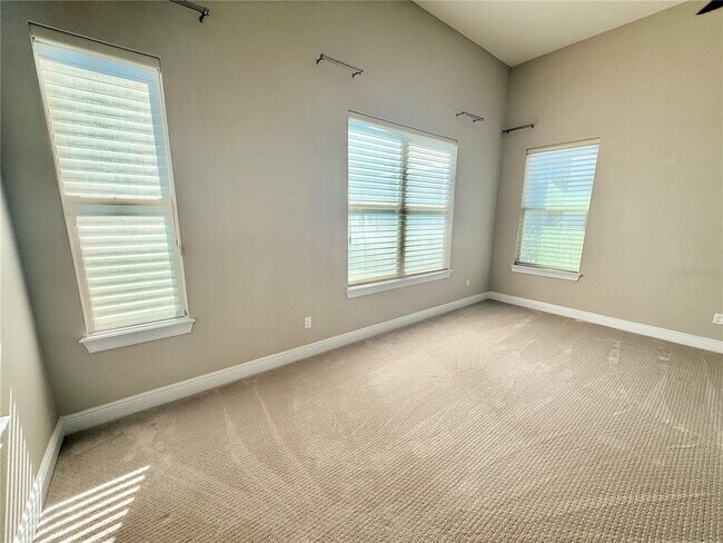 Building Photo - 11646 Hampstead St